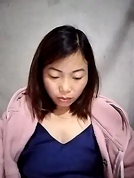 Ella-aa online show from 05.10.26