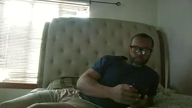 Snapshot of Karifrye chatting on 02.01.26 Karifrye online show from 02.01.26