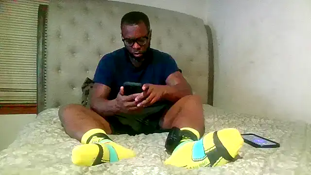 Snapshot of Karifrye chatting on 02.14.26 Karifrye online show from 02.14.26