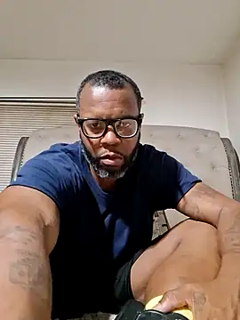 Snapshot of Karifrye chatting on 02.21.26 Karifrye online show from 02.21.26