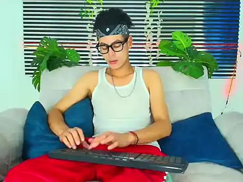 Snapshot of ThiiagoSaeenz chatting on 01.31.26 ThiiagoSaeenz online show from 01.31.26