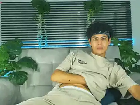 ThiiagoSaeenz online show from 04.07.26