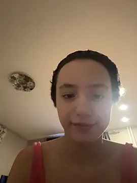 Snapshot of MiaTee chatting on 02.19.26 MiaTee online show from 02.19.26