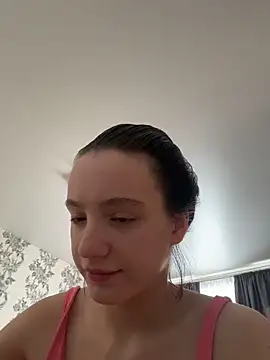 Snapshot of MiaTee chatting on 03.02.26 MiaTee online show from 03.02.26