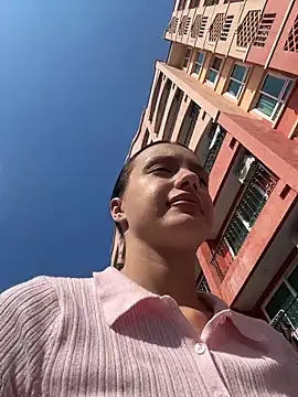 MiaTee online show from 03.29.26