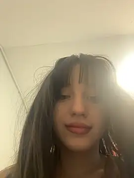 MiaTee online show from 05.20.26