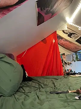 Snapshot of heluvsbabii chatting on 02.15.26 heluvsbabii online show from 02.15.26