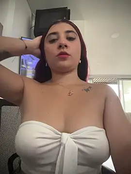 Snapshot of Nahomy_Benett chatting on 02.11.26 Nahomy Benett online show from 02.11.26