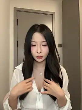 liubaobao666 online show from 05.10.26