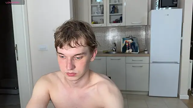 Snapshot of Friday_gay_dude chatting on 07.19.26 Friday gay dude online show from 07.19.26