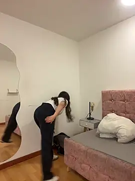 Annie bonnie  online show from 02.26.26