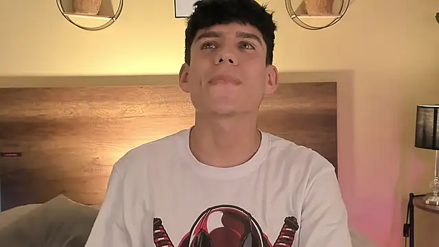 Snapshot of Angel_eros_ chatting on 02.06.26 Angel eros online show from 02.06.26