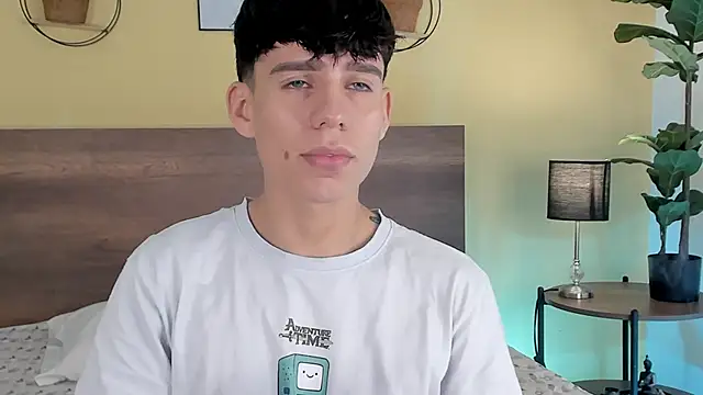 Snapshot of Angel_eros_ chatting on 02.17.26 Angel eros online show from 02.17.26