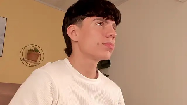 Snapshot of Angel_eros_ chatting on 02.22.26 Angel eros online show from 02.22.26