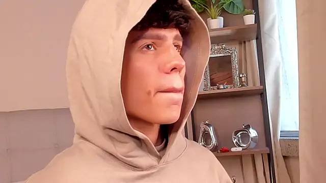 Snapshot of Angel_eros_ chatting on 02.23.26 Angel eros online show from 02.23.26