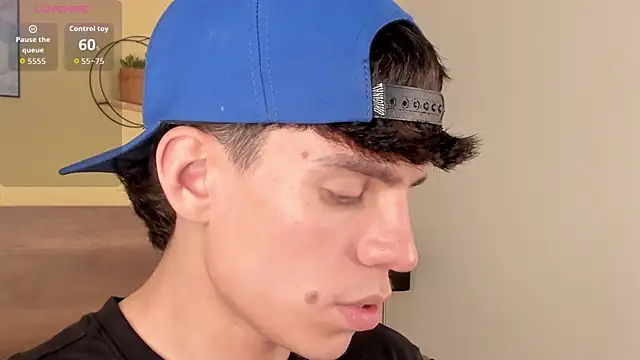 Snapshot of Angel_eros_ chatting on 02.28.26 Angel eros online show from 02.28.26