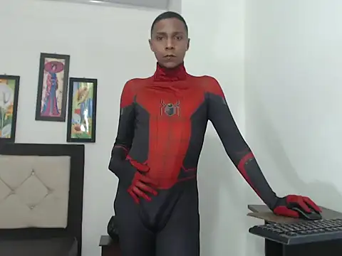 Snapshot of hotboyluxe chatting on 02.20.26 hotboyluxe online show from 02.20.26