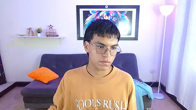 Maecum18 online show from 03.26.26