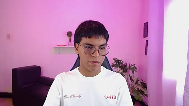 Maecum18 online show from 04.01.26