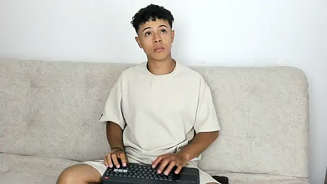 Snapshot of _Alex_Colton chatting on 02.19.26 Alex Colton online show from 02.19.26