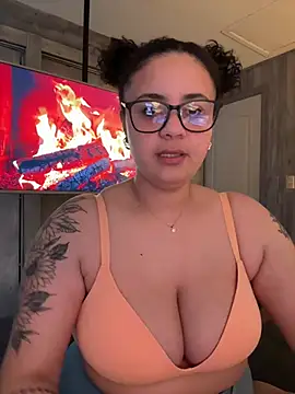 Snapshot of BabyChanntal chatting on 02.18.26 BabyChanntal online show from 02.18.26