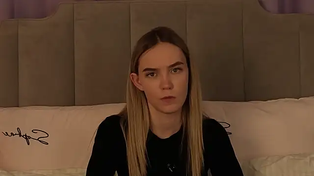 NikkiRyx online show from 04.16.26