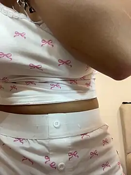 Gia Evanss online show from 02.13.26