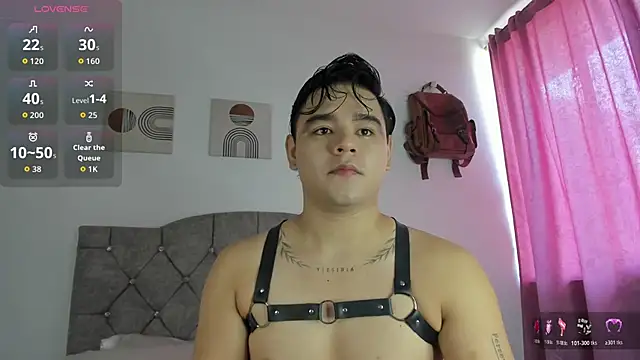 Snapshot of NoahVance chatting on 02.14.26 NoahVance online show from 02.14.26