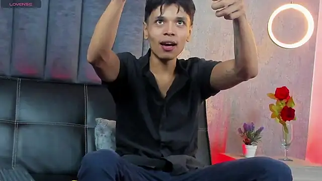 Alejandroo Montenegro online show from 03.27.26