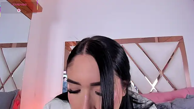 Niky Vega online show from 06.24.26