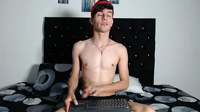 Snapshot of axxxel_twink chatting on 02.09.26 axxxel twink online show from 02.09.26