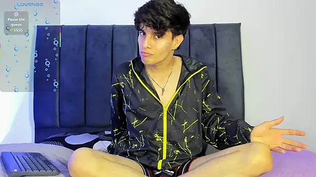 axxxel twink online show from 04.05.26