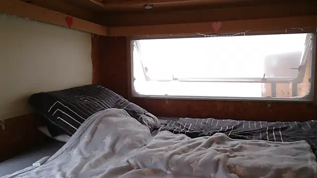 Sylly online show from 01.21.25