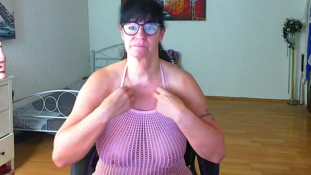 Sylly online show from 04.04.26