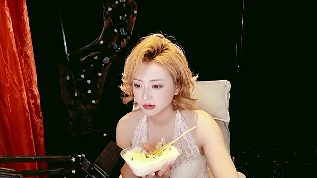 Lady-Mia777 online show from 03.05.26