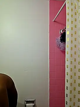 Snapshot of hormoneactivated chatting on 03.28.26 hormoneactivated online show from 03.28.26