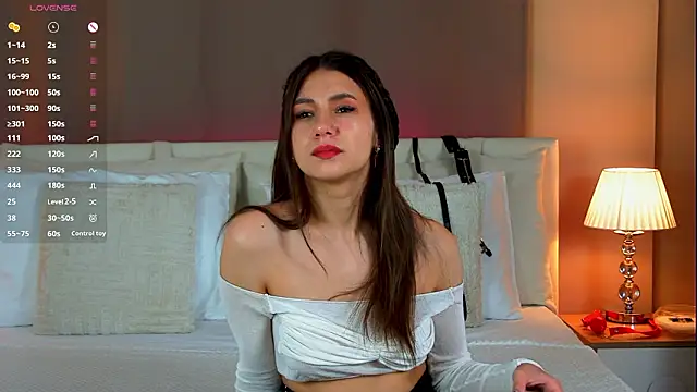 Snapshot of Treasure__Girl chatting on 02.17.26 Treasure Girl online show from 02.17.26