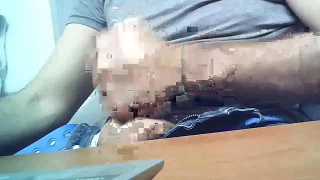 elegantblack online show from 04.15.26