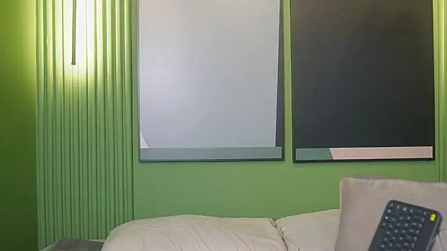 Snapshot of LiliCoxx chatting on 04.23.26 LiliCoxx online show from 04.23.26