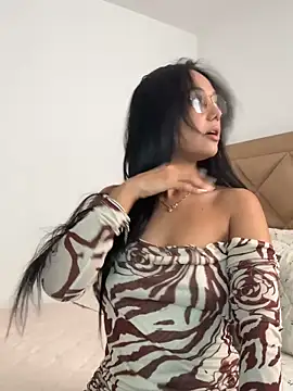 Snapshot of Lucianaaguzman chatting on 02.28.26 Lucianaaguzman online show from 02.28.26