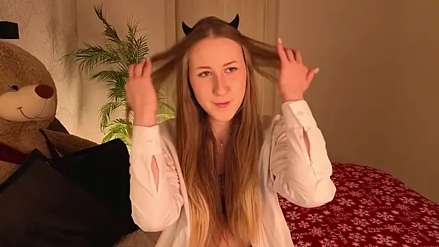 CassieReborn online show from 02.08.26