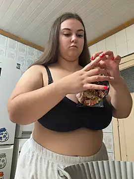 Snapshot of AlyaX_X chatting on 02.21.26 AlyaX X online show from 02.21.26