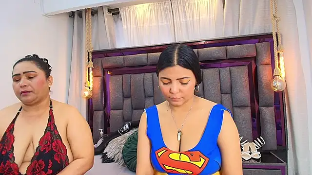 Snapshot of Karina_Mendoza chatting on 03.15.26 Karina Mendoza online show from 03.15.26