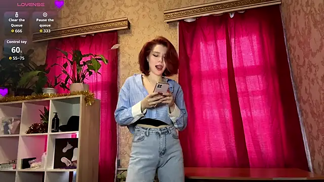 LaurynGeisinger online show from 02.05.26