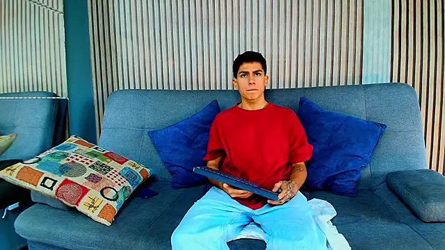 Aron pulse online show from 02.26.26