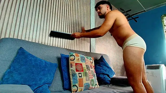 Snapshot of DaveParker_ chatting on 03.17.26 DaveParker online show from 03.17.26