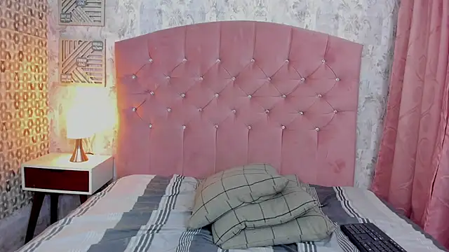 Snapshot of arlequiin_ chatting on 02.22.26 arlequiin online show from 02.22.26