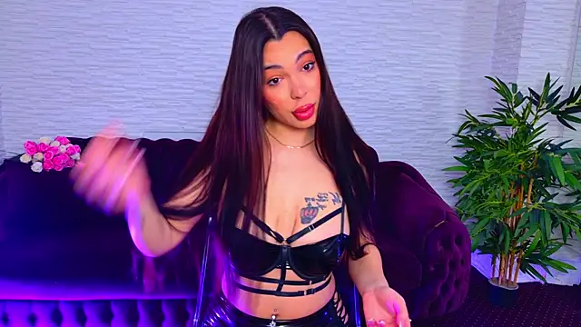 Snapshot of MollyDolley chatting on 02.19.26 MollyDolley online show from 02.19.26