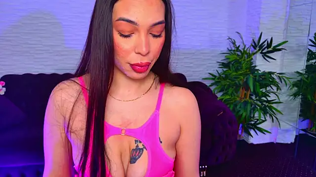 Snapshot of MollyDolley chatting on 02.21.26 MollyDolley online show from 02.21.26