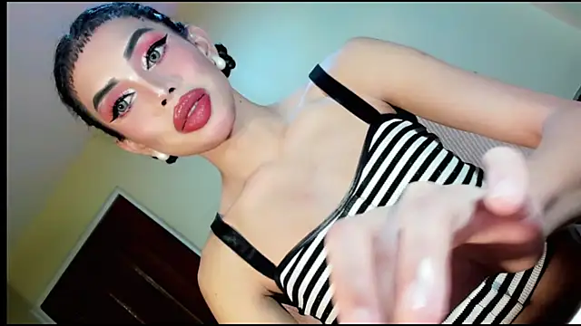 Snapshot of tiffanymers chatting on 02.11.26 tiffanymers online show from 02.11.26